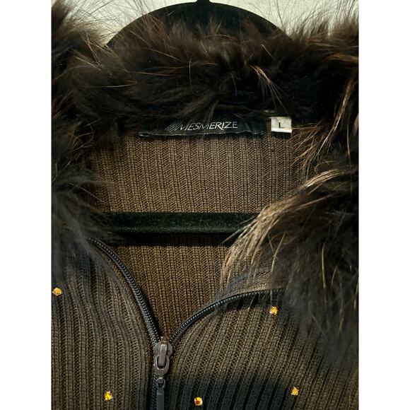 Mesmerize Dark Brown Sweater with Rhinestones and Fur Collar Women's Size L - Picture 3 of 3